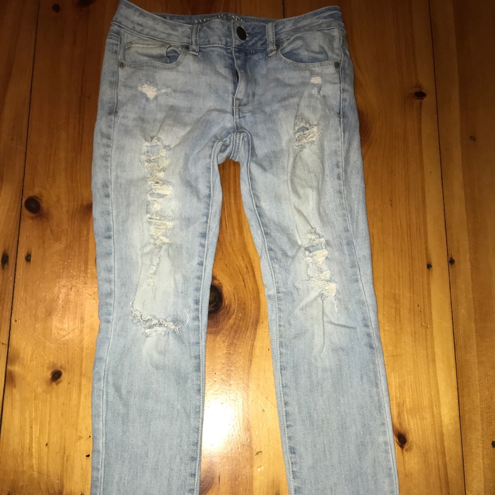 American Eagle distressed jeans